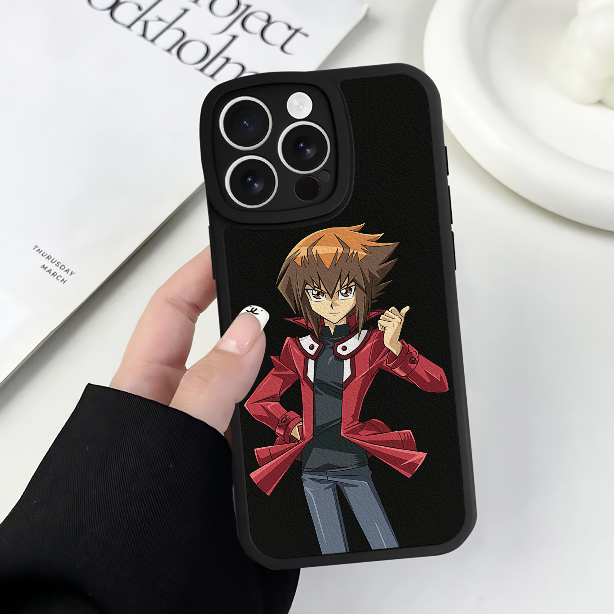 遊☆戯☆王 Yu-Gi-Oh! 【iPhone 16シリーズ対応】シリコンスマホケース（レザー調） 材質：シリコン